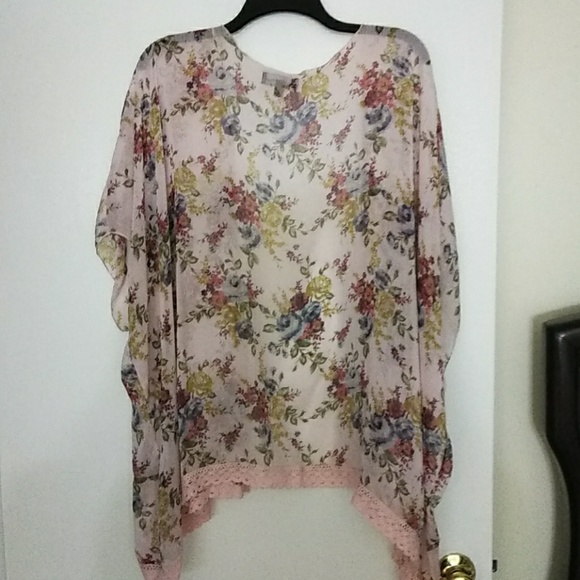 Shawl - Picture 2 of 3